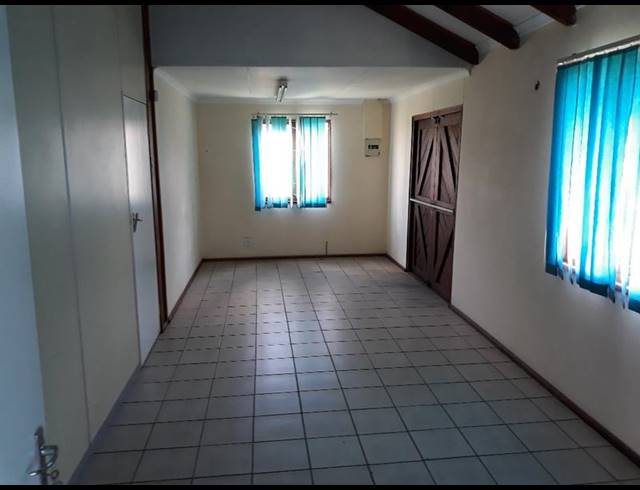 OFFICE PROPERTY TO RENT IN ALTON